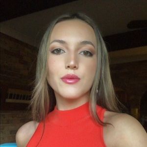 Meet your Posher, Maya